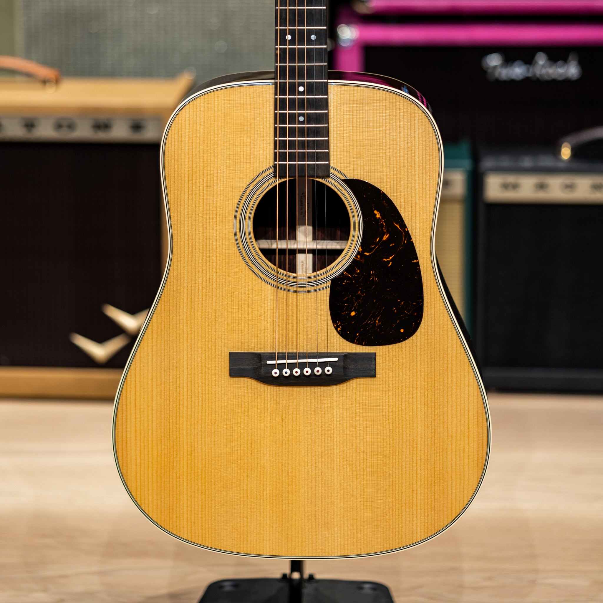 Martin D-28 Standard – Round Hill Music Co