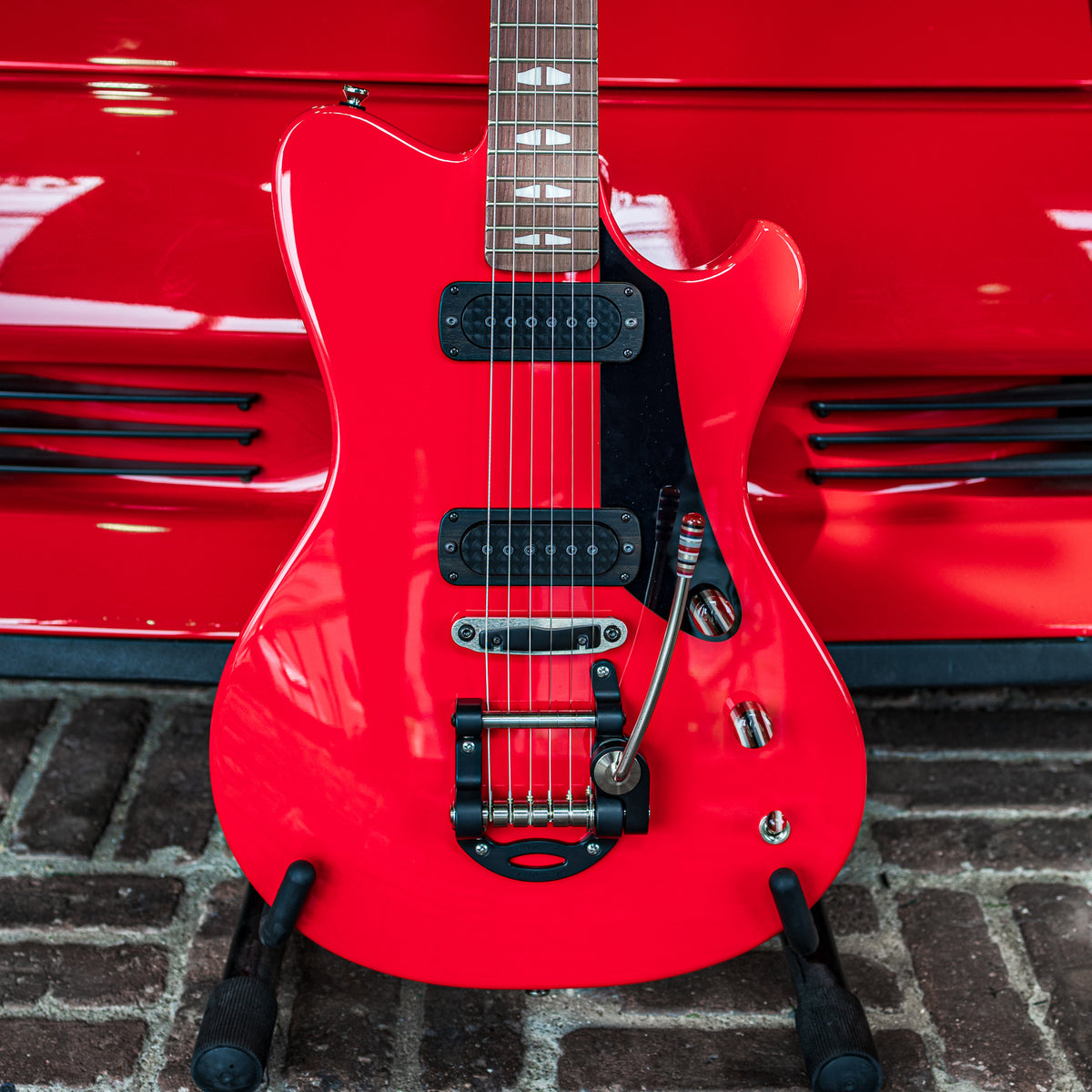 Powers Electric A-Type FF42 - Rosso Diablo Red