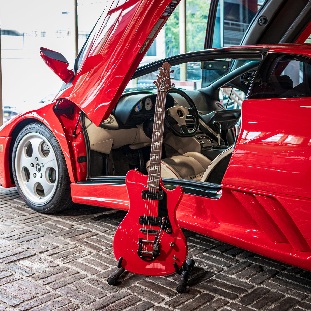 Powers Electric A-Type FF42 - Rosso Diablo Red