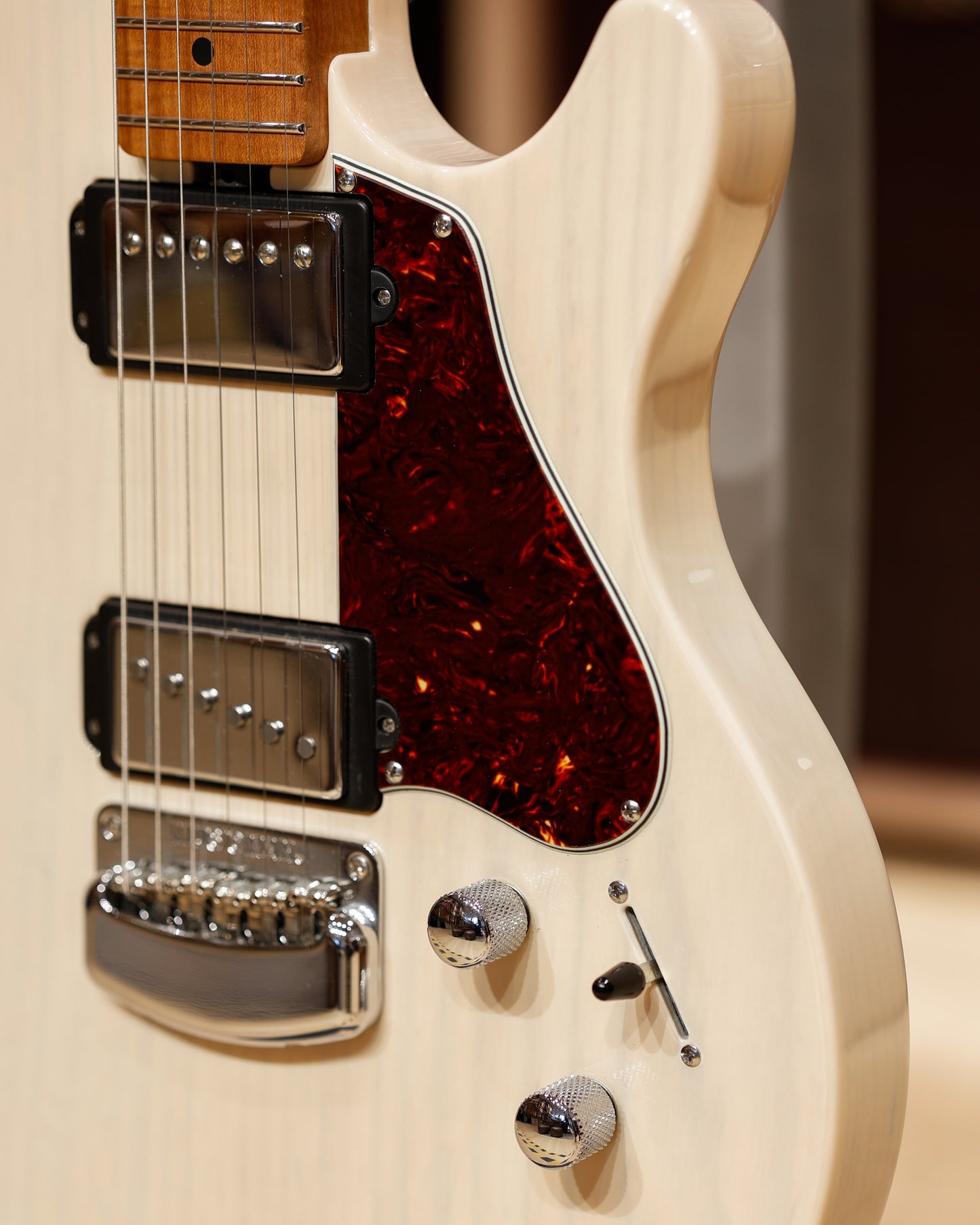 Ernie Ball Music Man Valentine - Trans Buttermilk (Pre-Owned)