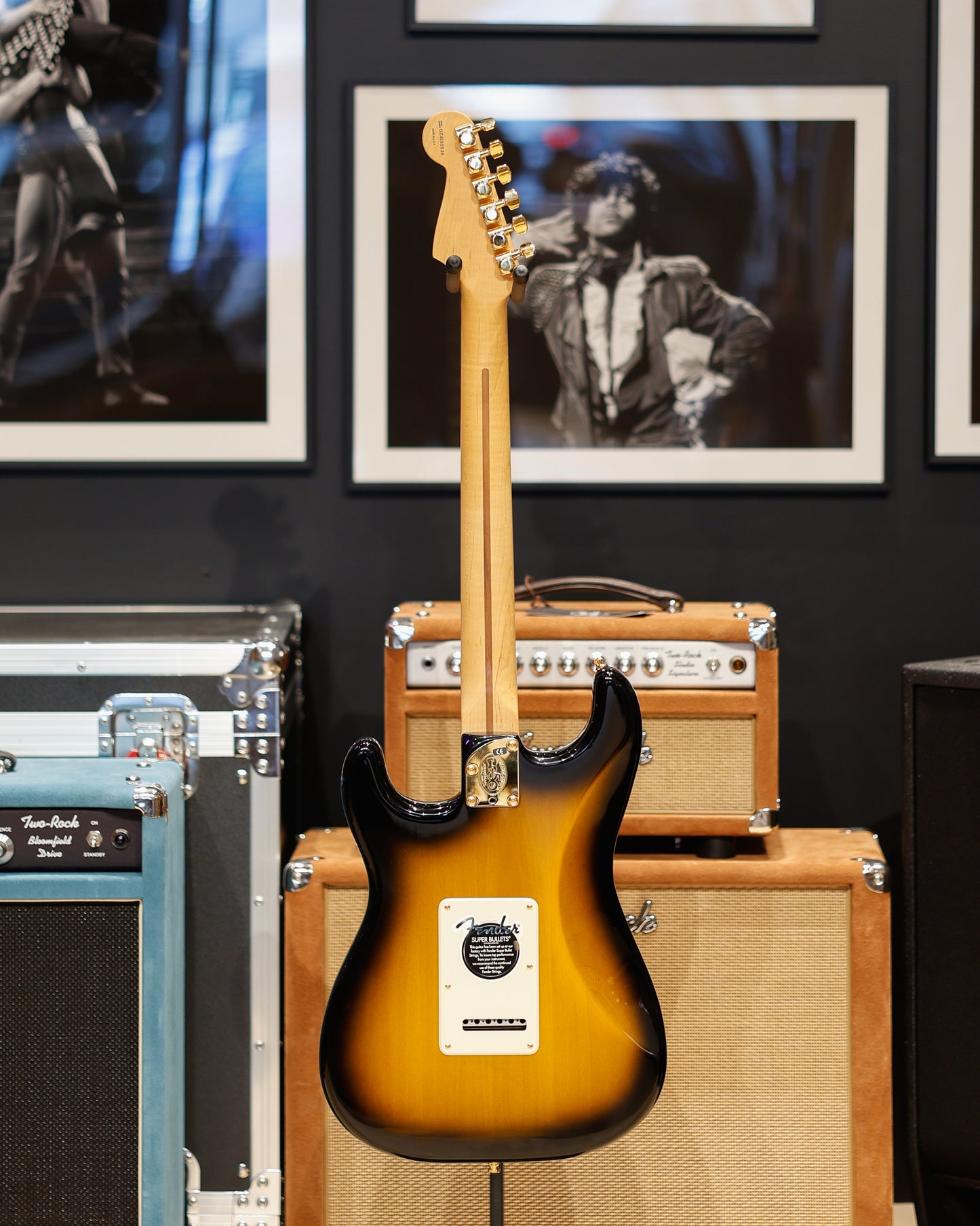 Fender 50th Anniversary American Deluxe Stratocaster 2004 (Pre-Owned) - 2-Color Sunburst