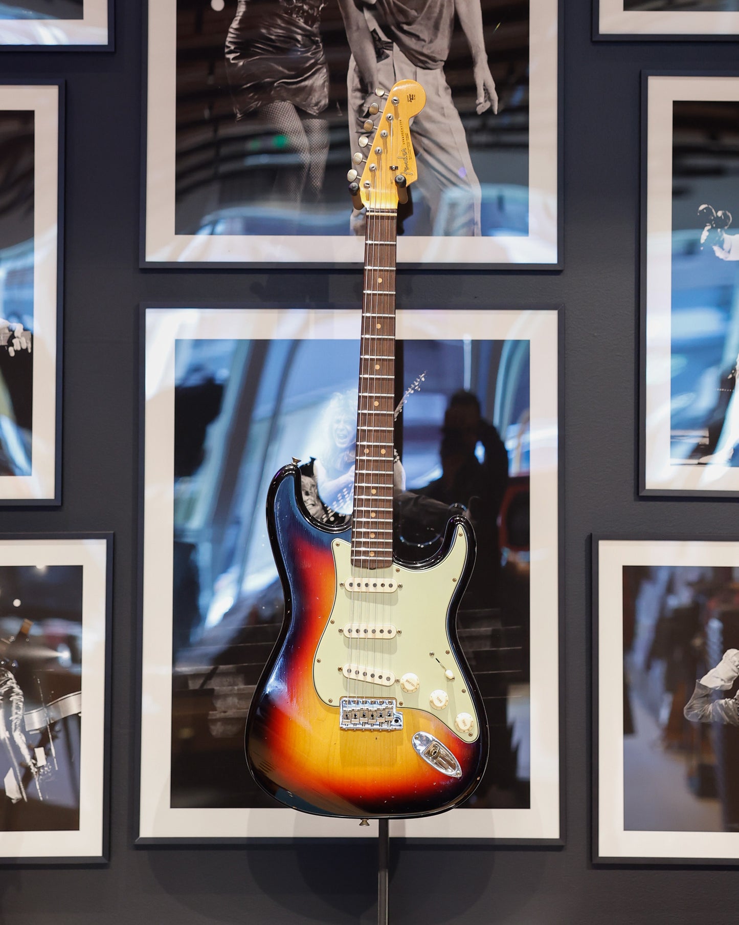 Fender Custom Shop 64 L-Series Stratocaster Journeyman - Target 3-Tone Sunburst