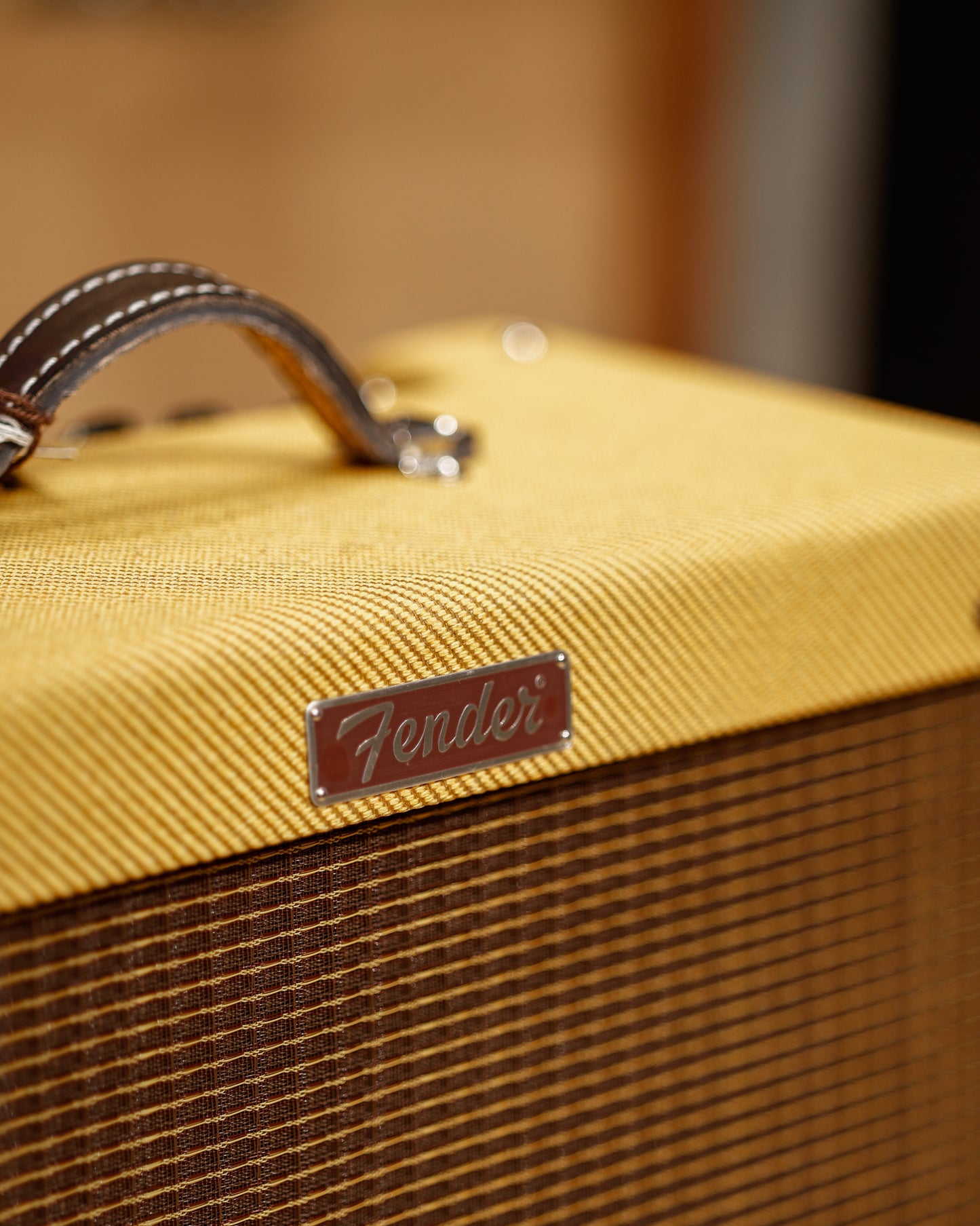 Fender Blues Junior Lacquered Tweed w/Jensen Speaker 15W 1x12 Combo