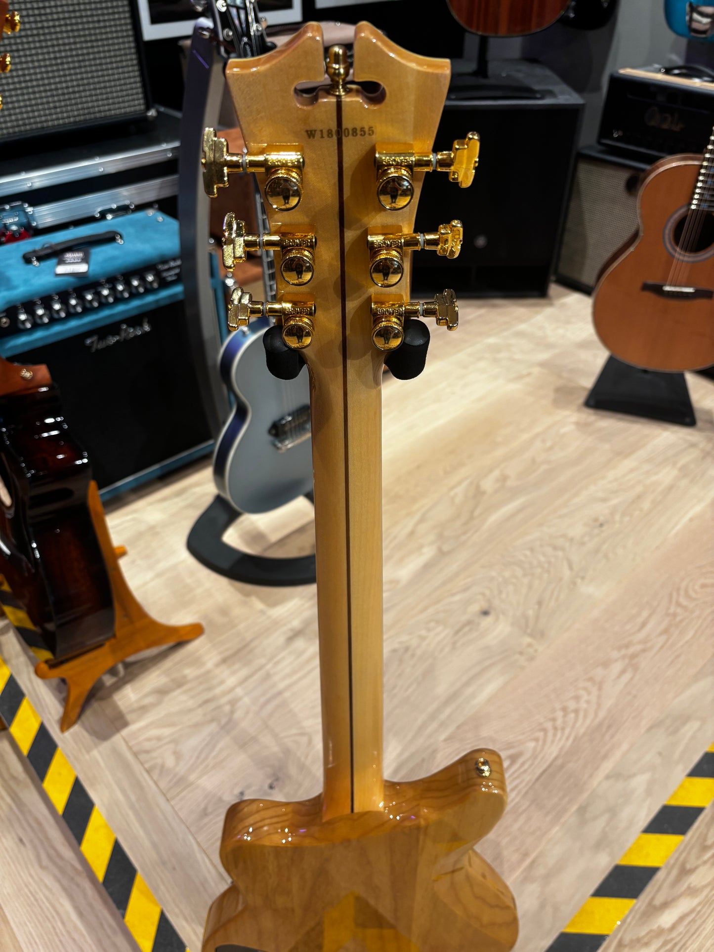 D'Angelico Deluxe Bedford Offset with Stoptail - Natural Swamp Ash (Pre-Owned)
