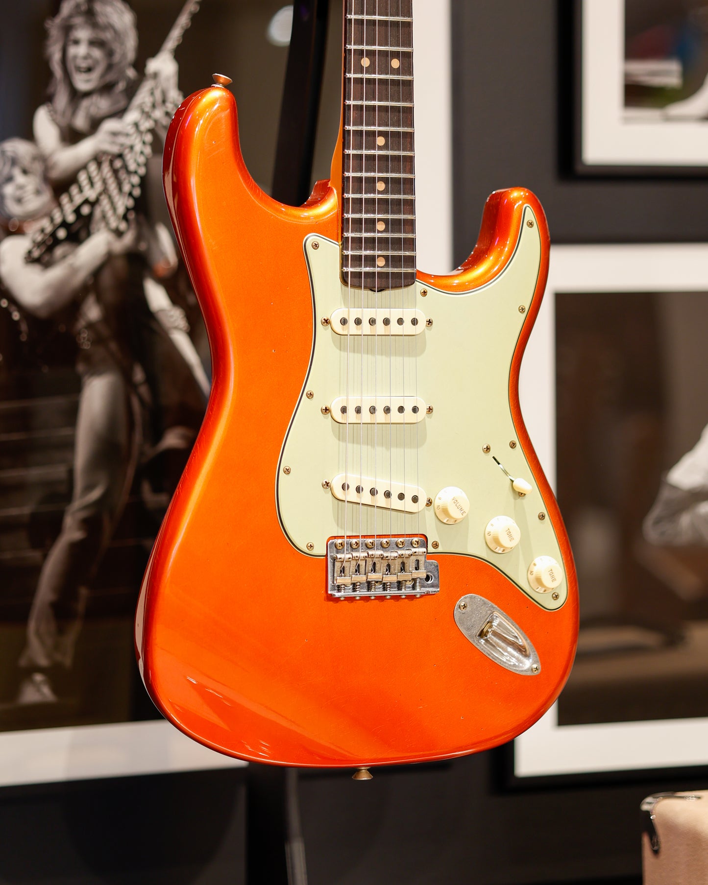 Fender Custom Shop 64 L-Series Stratocaster Journeyman - Aged Candy Tangerine