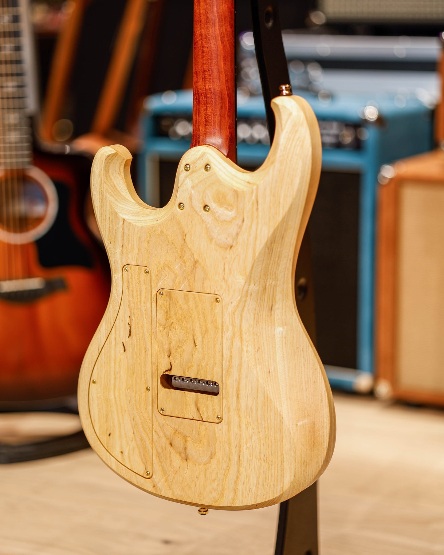Barlow Guitars Eagle - Master Grade Quilted Maple