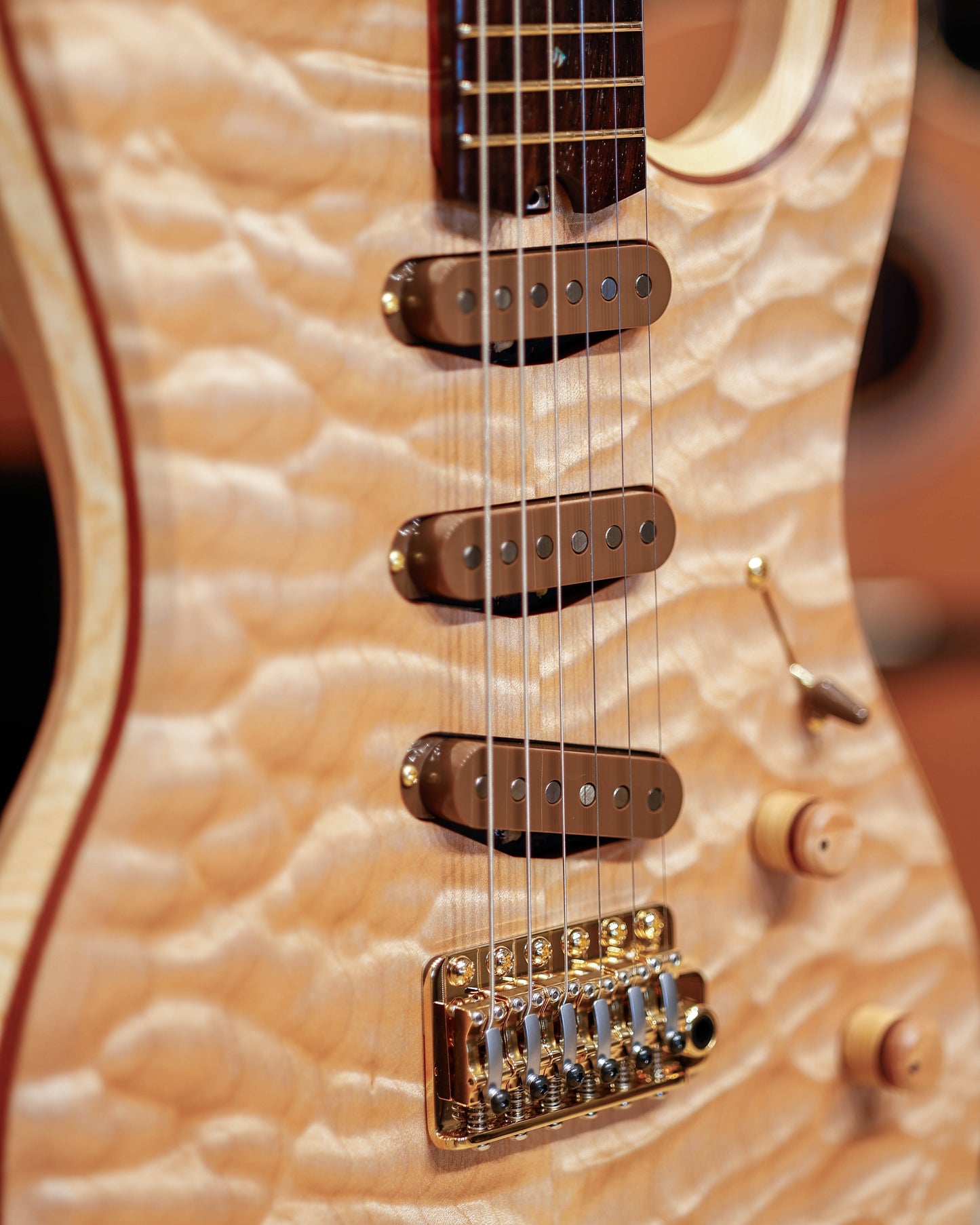 Barlow Guitars Eagle - Master Grade Quilted Maple