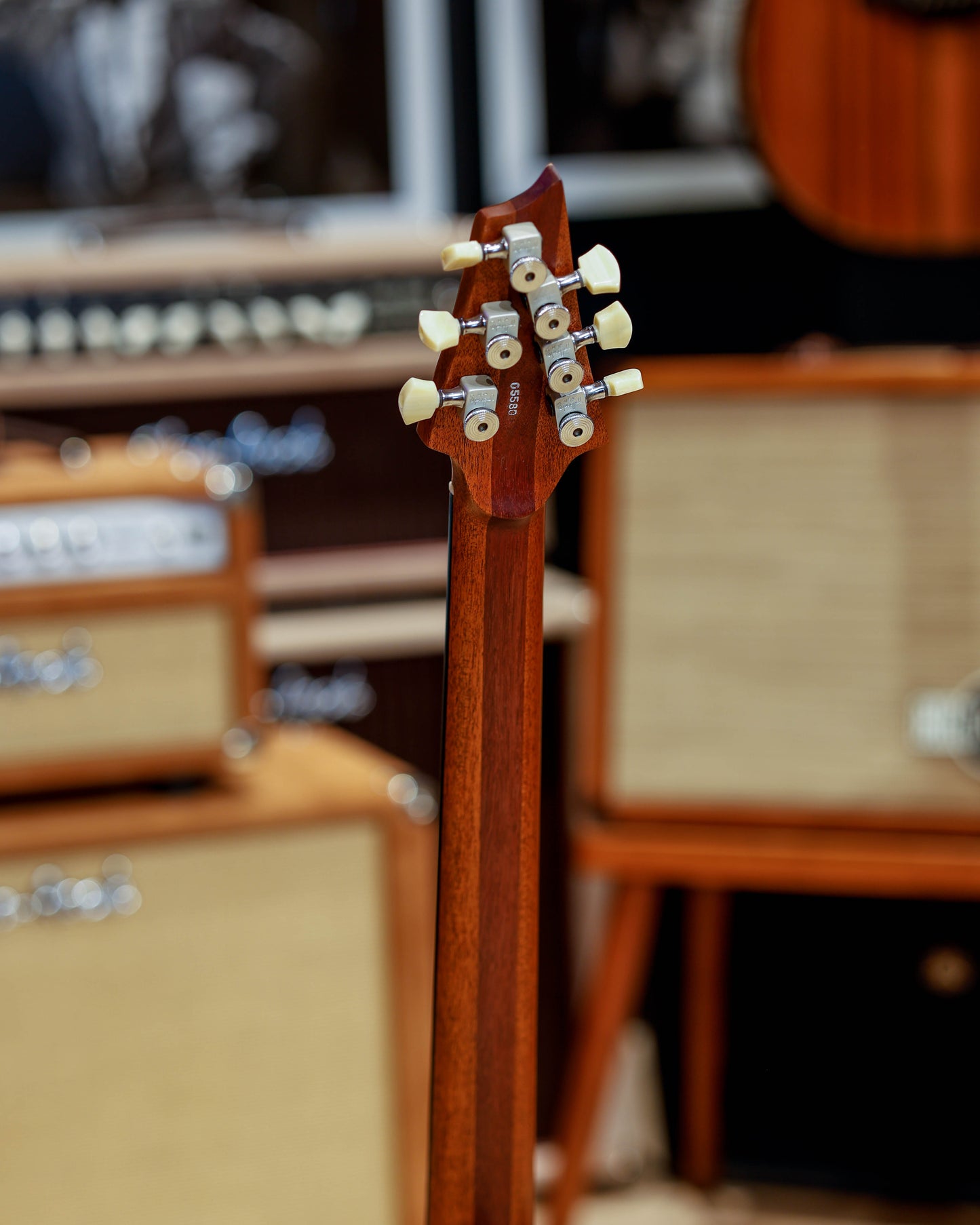 Warrior Isabella Custom Signature - Natural (Pre-Owned)