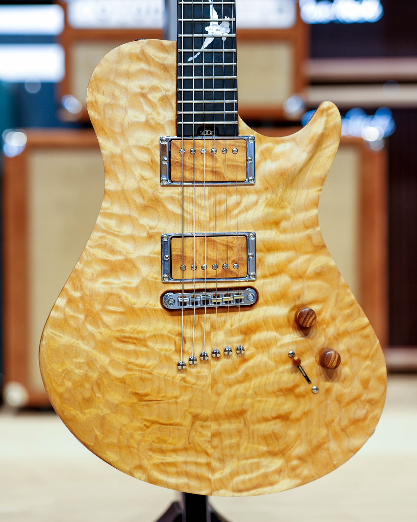 Warrior Isabella Custom Signature - Natural (Pre-Owned)