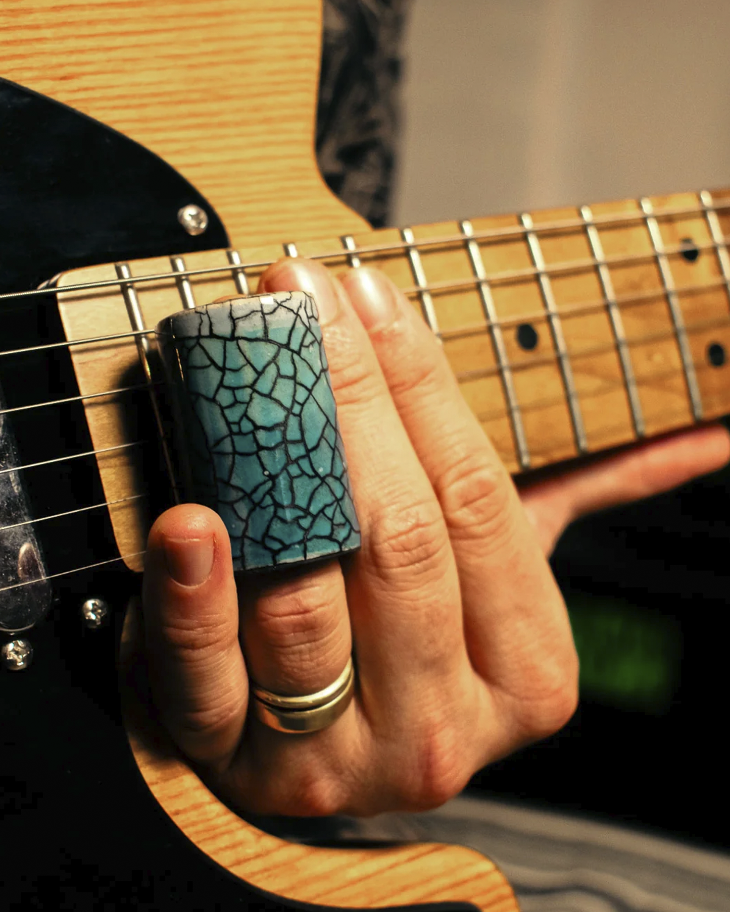 Star Singer Guitar Slide - Breaker