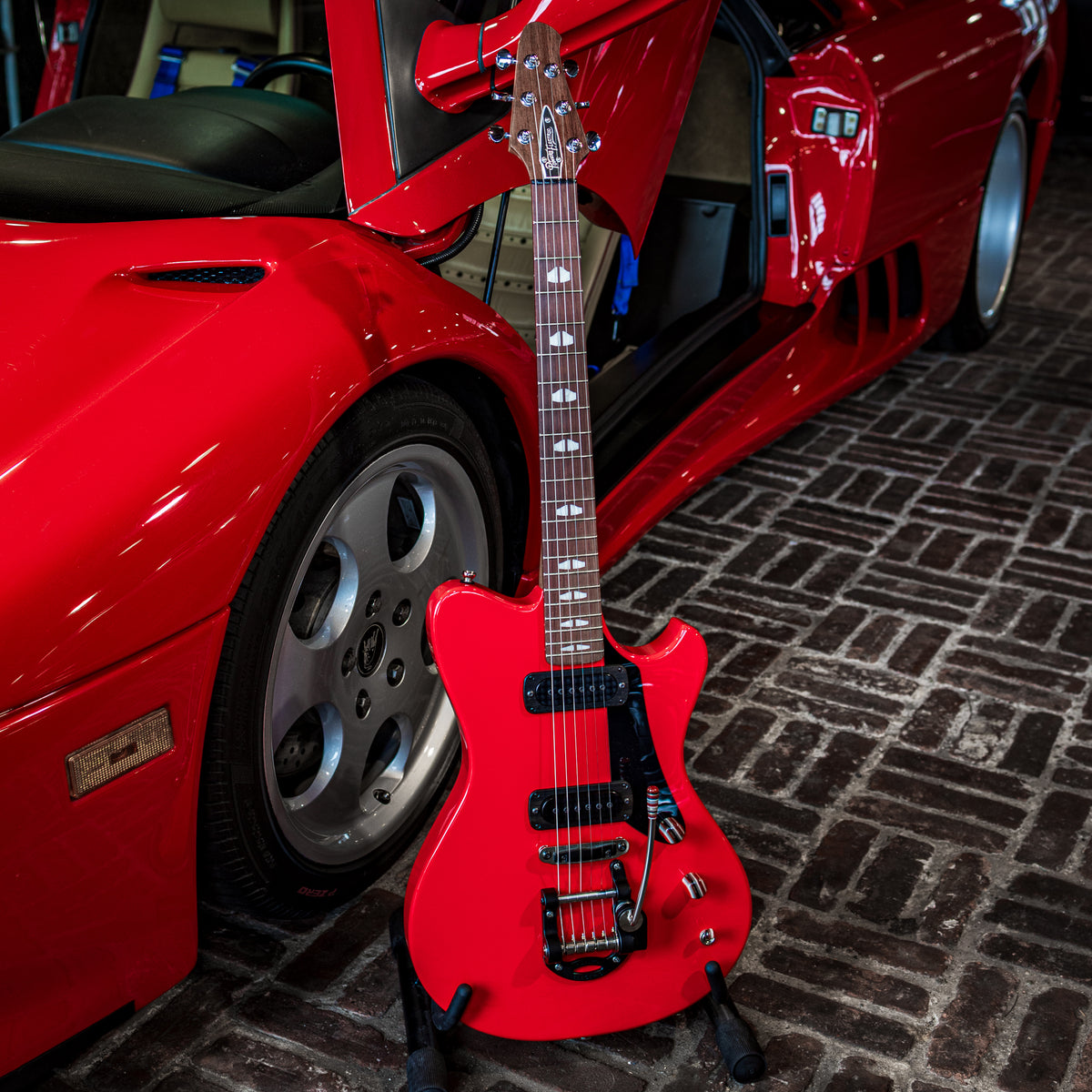 Powers Electric A-Type FF42 - Rosso Diablo Red
