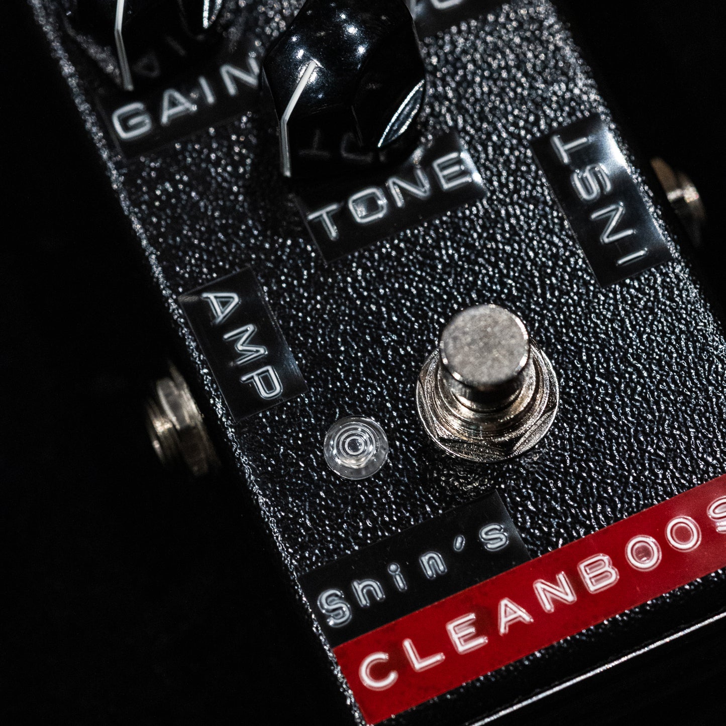 Clean Boost Custom Booster Pedal - Black Hammer