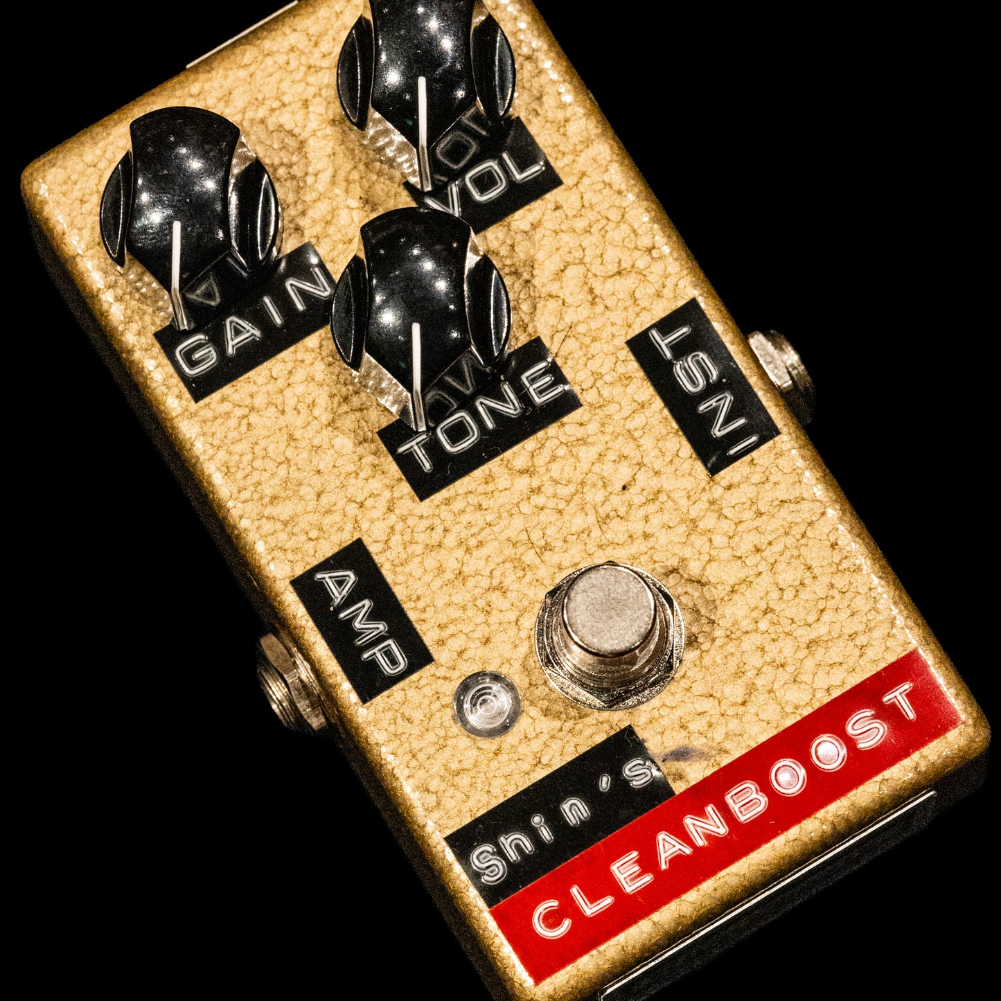 Clean Boost Custom Booster Pedal - Gold Hammer