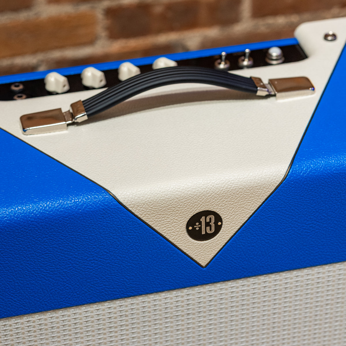 Divided by 13 CJ 11 1x12 Combo - Regency Blue / Ivory Bronco
