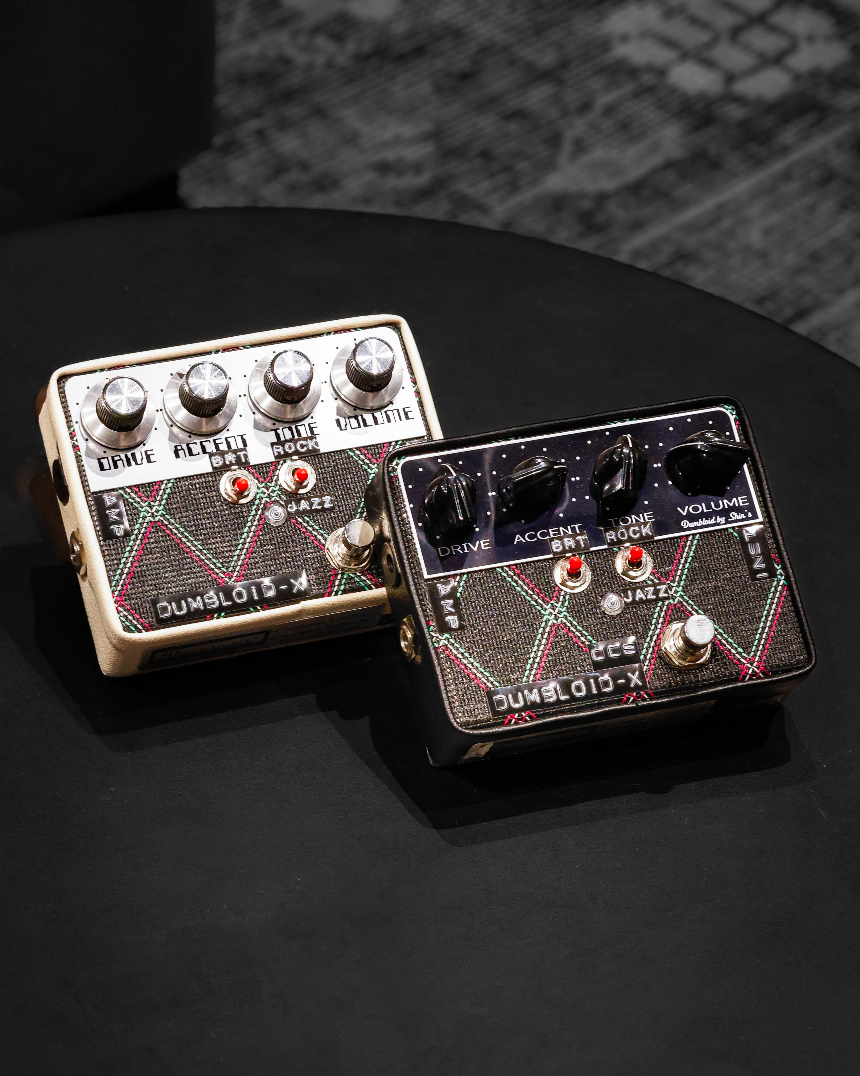 Shin’s Music DRIVE KING-MINI Carrinho Kiddo de Gemeos Bebe Conforto Base ISOFIX Zig Zag Preto