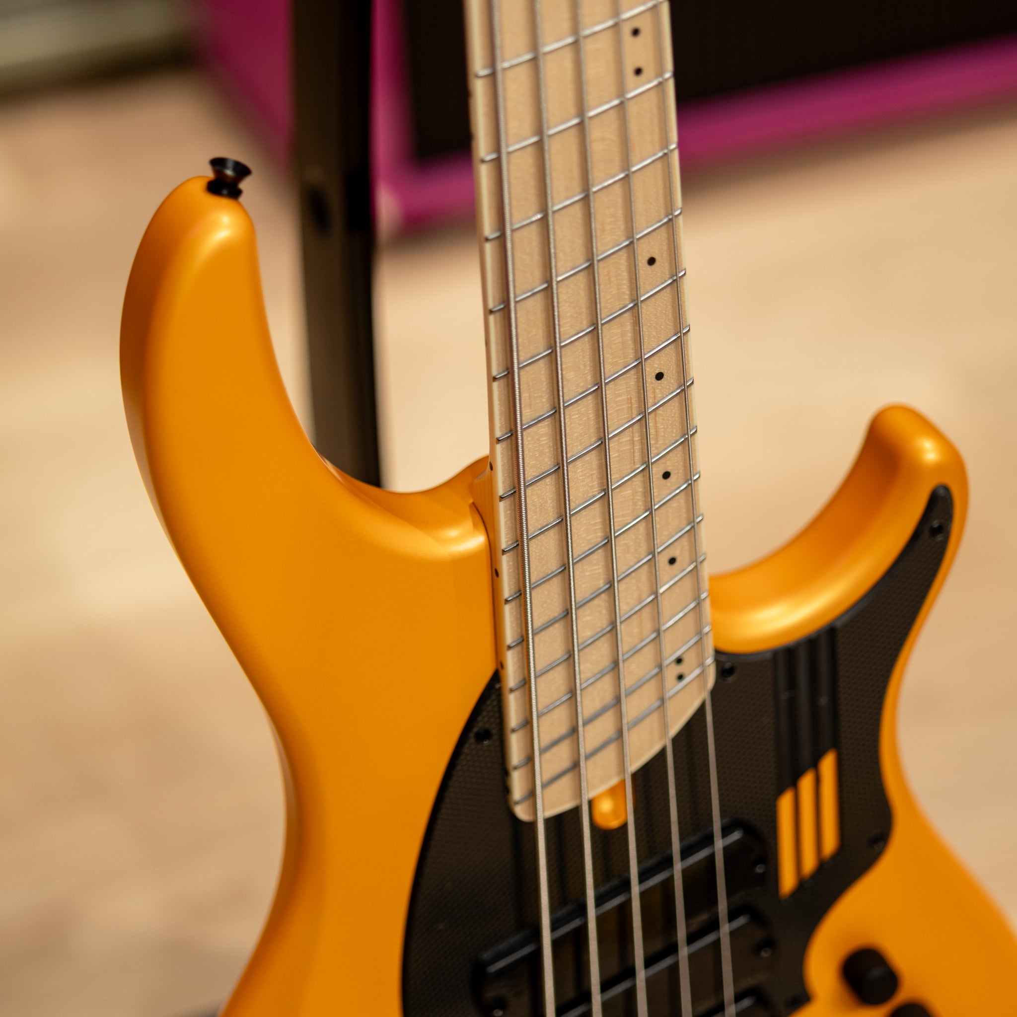 Dingwall NG3 Nolly Getgood 5-String - Lamborghini Orange – Round
