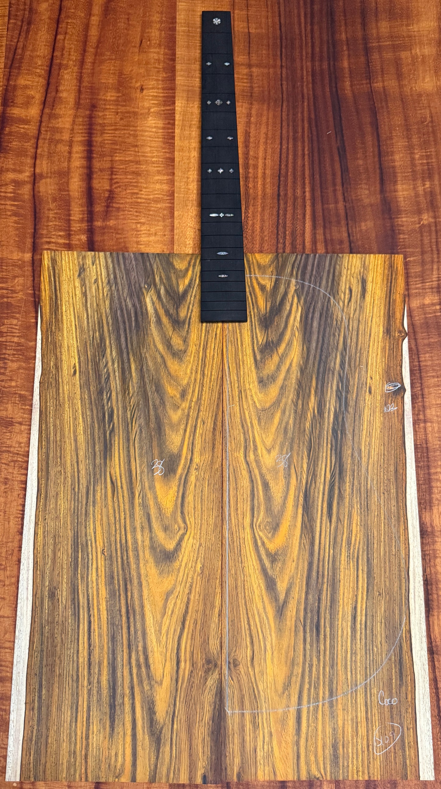 Martin Custom HD-28 Style - Adirondack Spruce/Cocobolo (RHMC Spec)