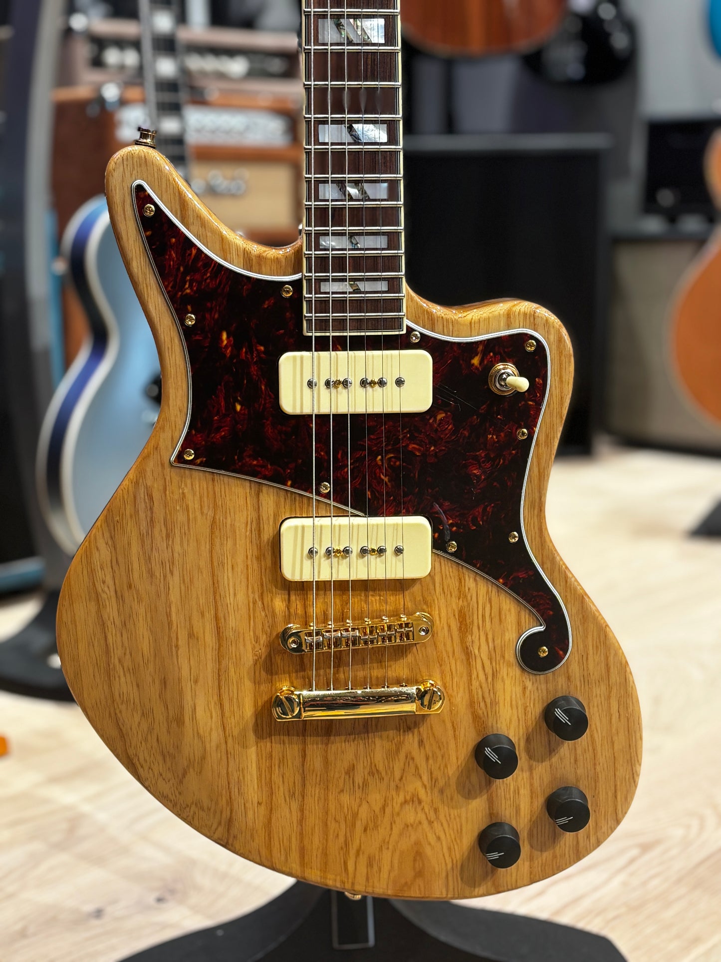 D'Angelico Deluxe Bedford Offset with Stoptail - Natural Swamp Ash (Pre-Owned)