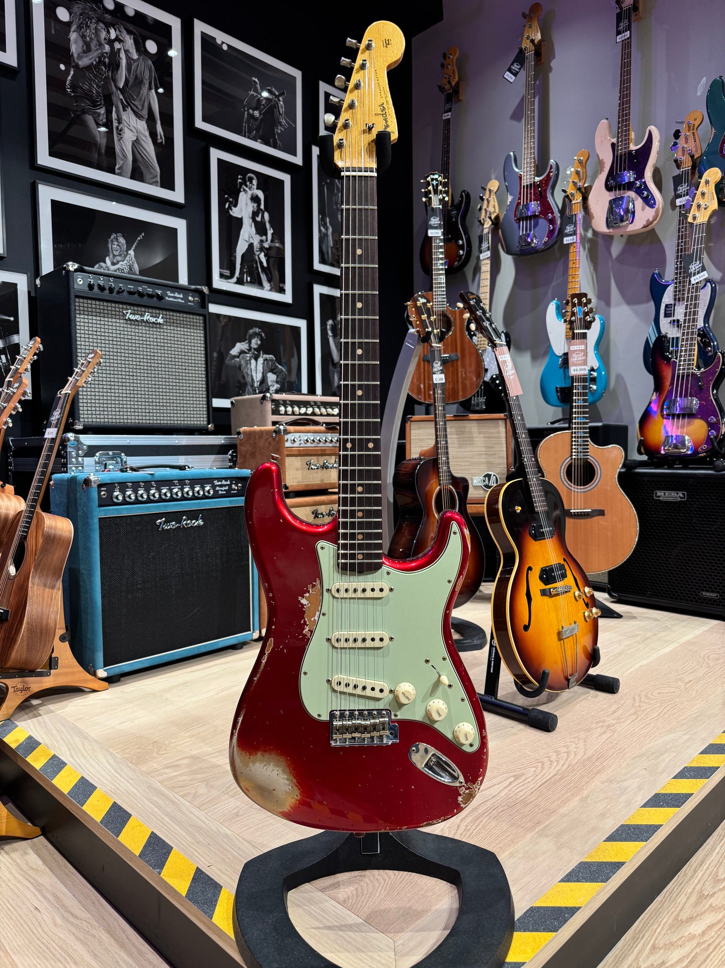 Fender Custom Shop 1962 Stratocaster Heavy Relic - Candy Apple Red