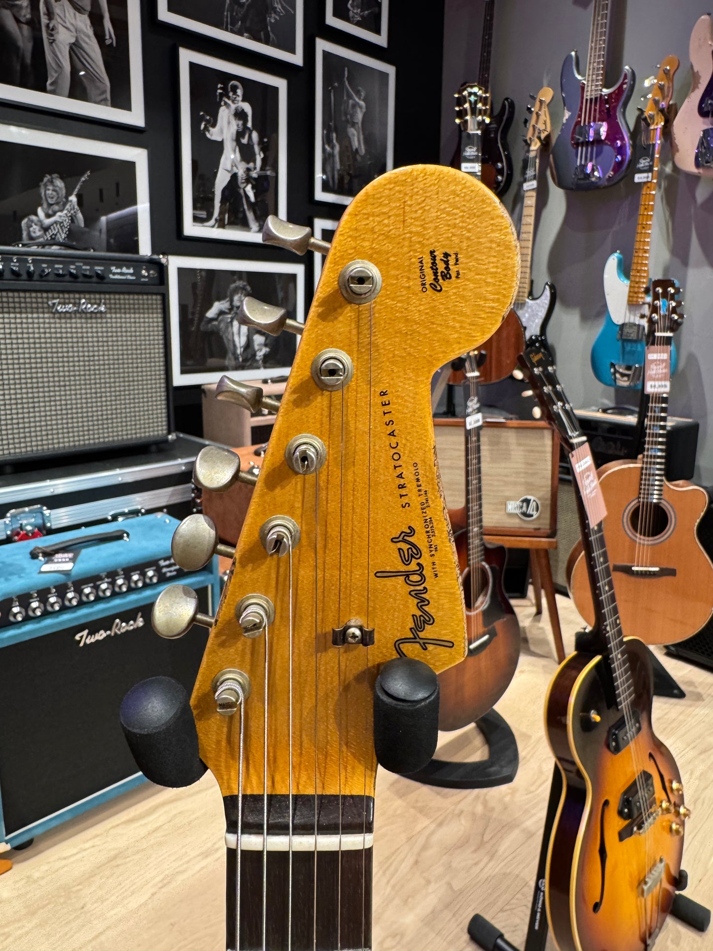 Fender Custom Shop 1962 Stratocaster Heavy Relic - Candy Apple Red