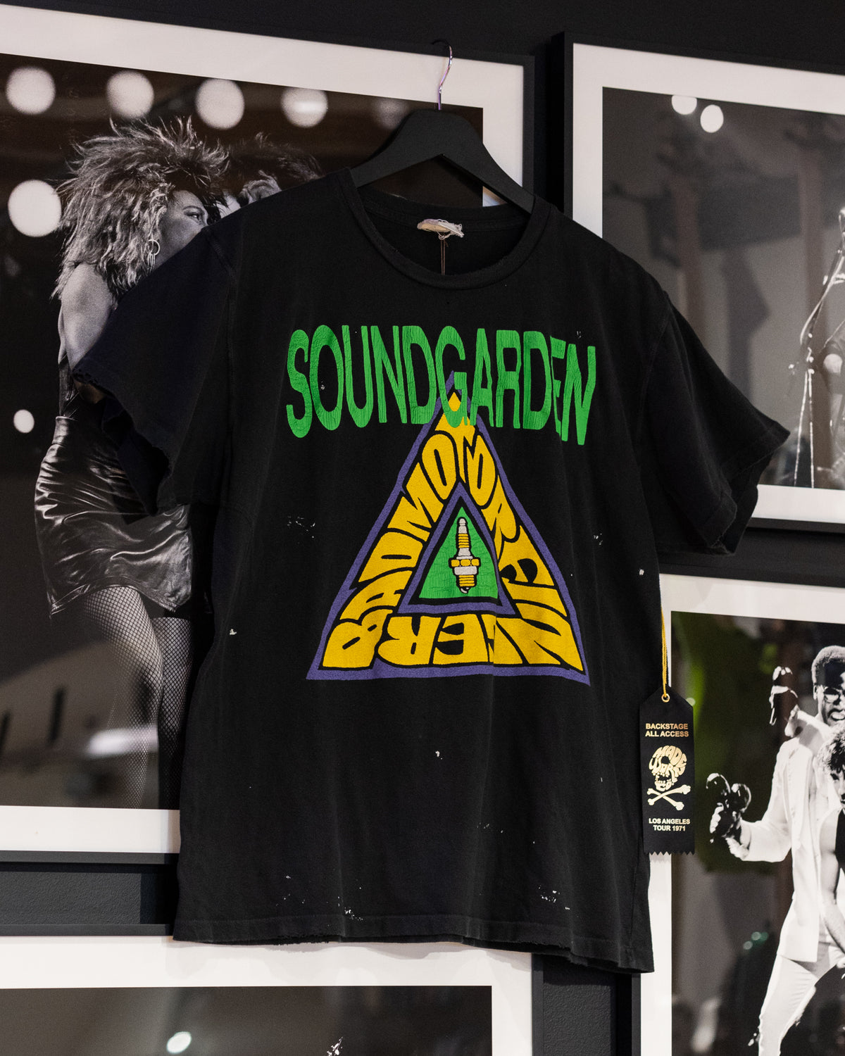 Madeworn Soundgarden Fingaz 4 Life 90's Fit Tee - Coal