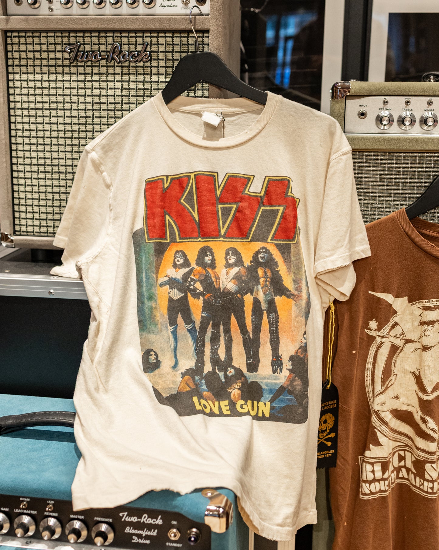 Madeworn Kiss 90's Fit Tee - Tan