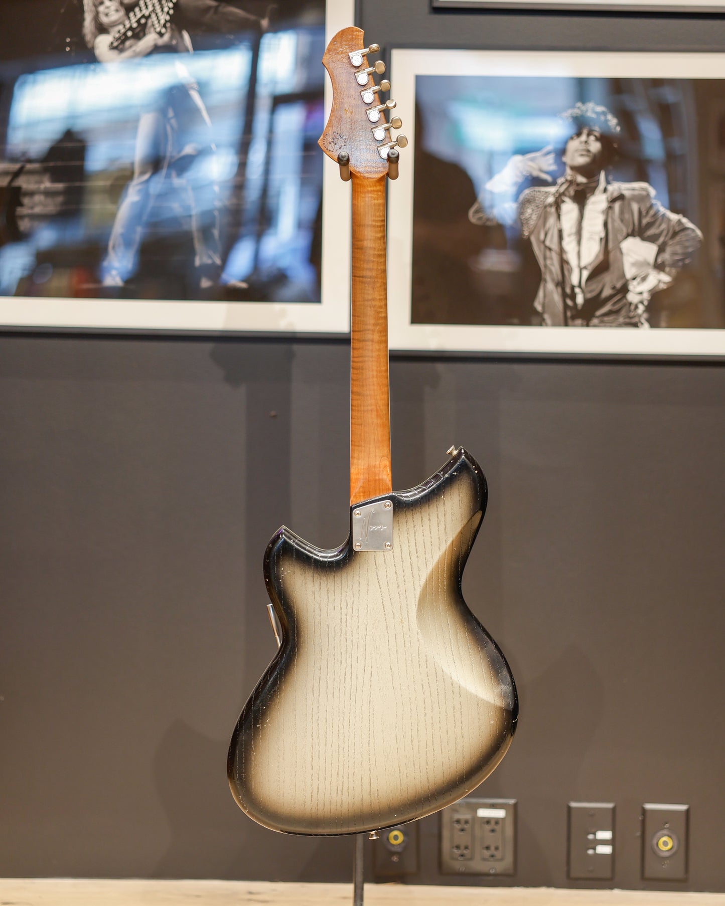 Novo Miris J - Inca Burst