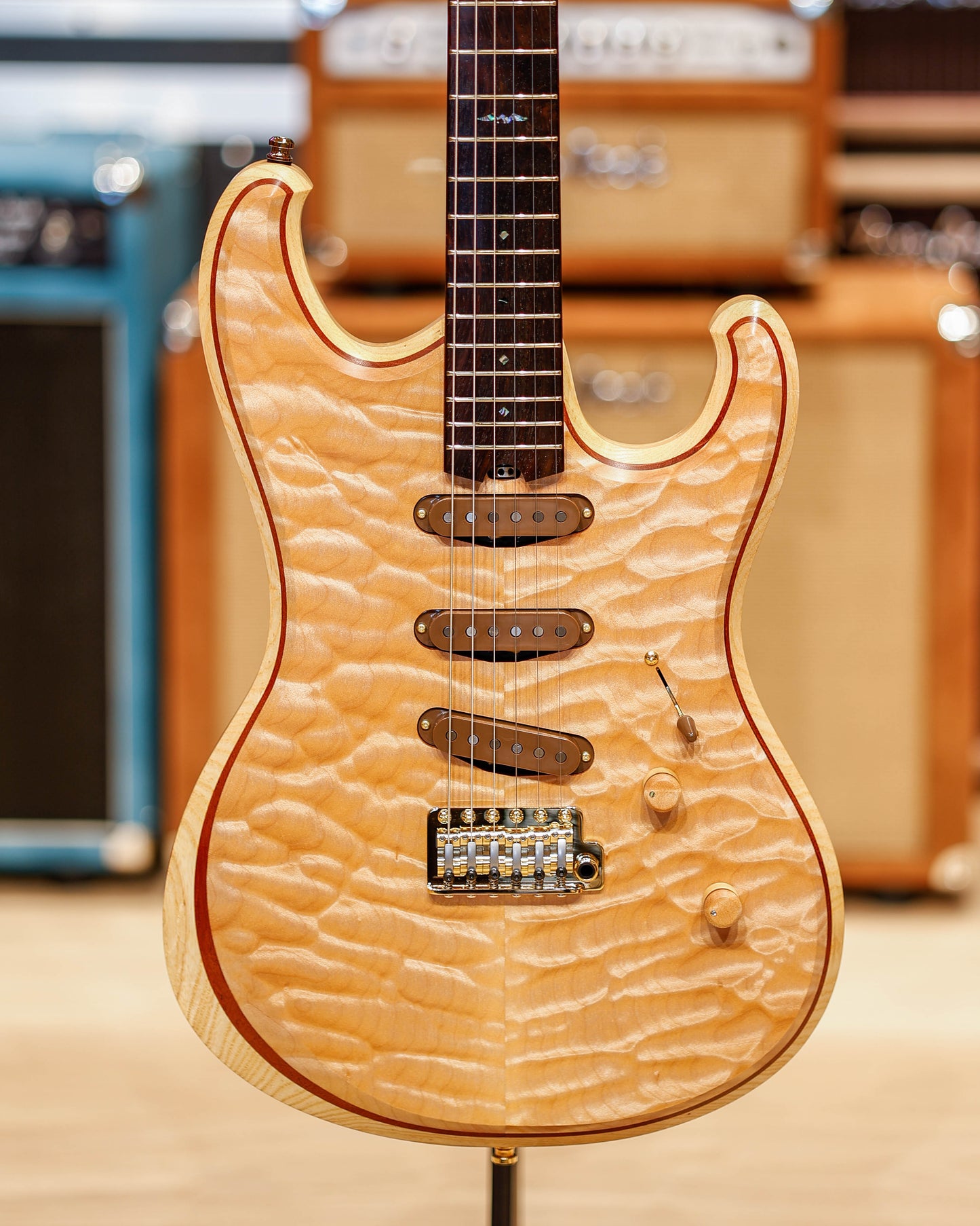 Barlow Guitars Eagle - Master Grade Quilted Maple