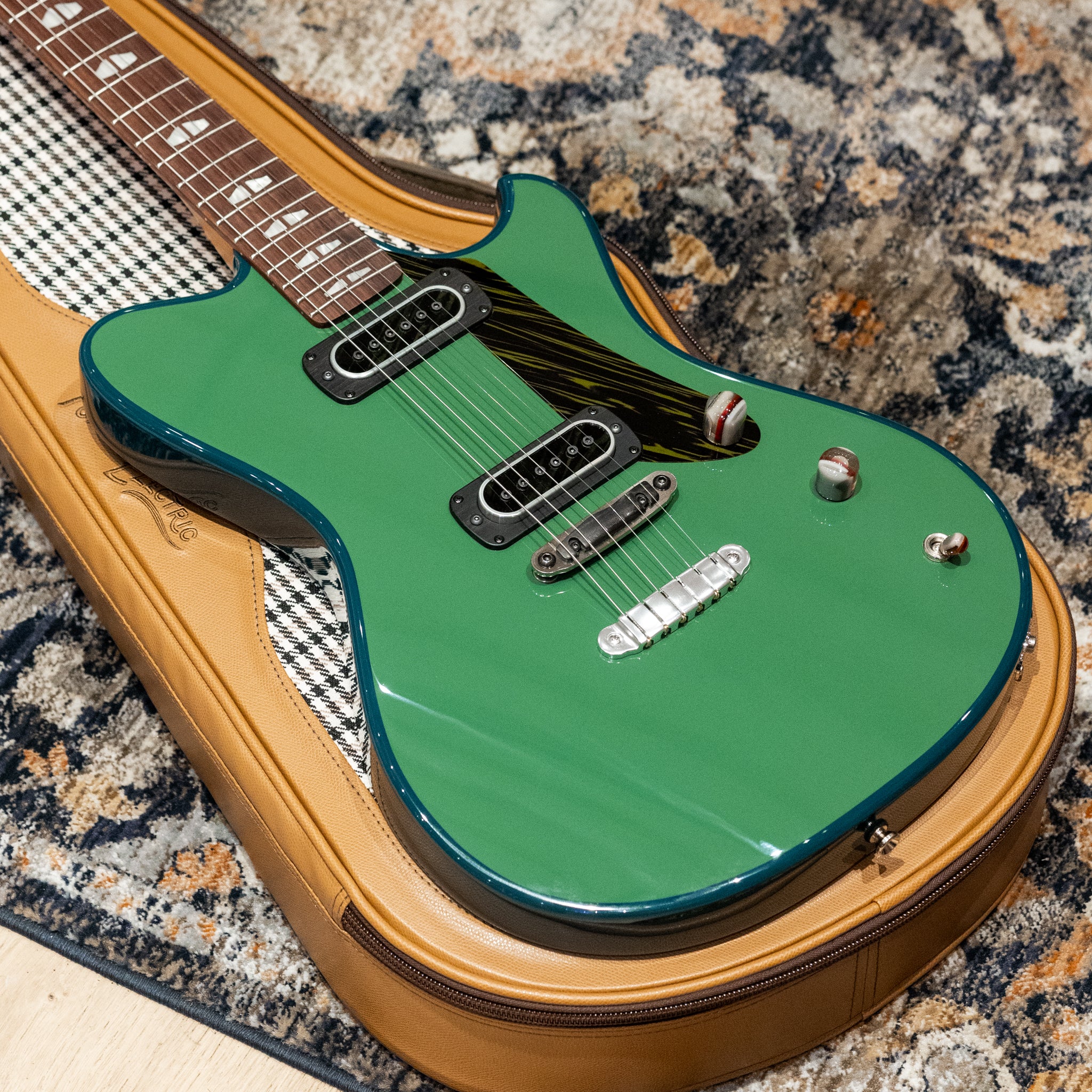Powers Electric A-Type FF42 Two-Tone - Leaf Green & Fjord Green
