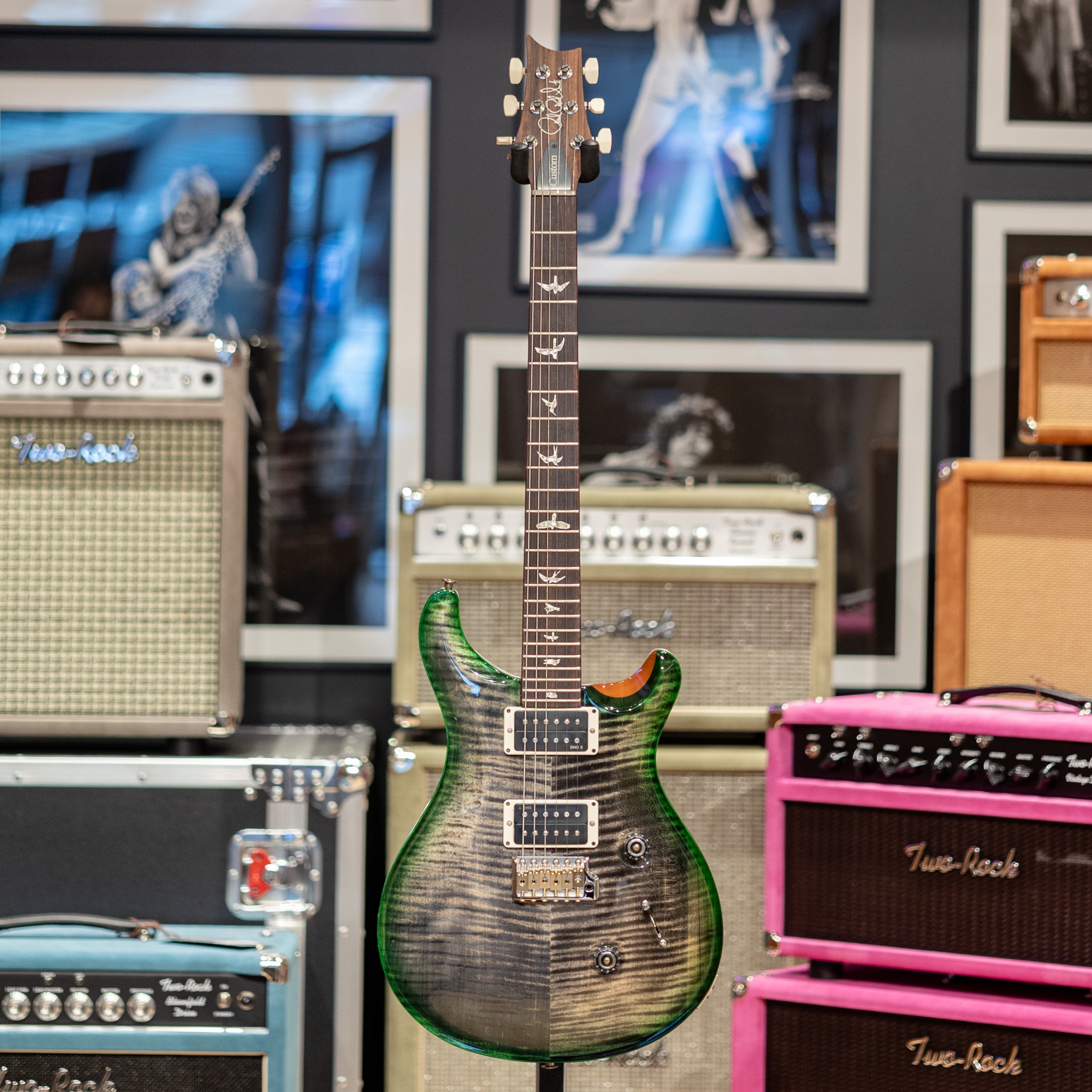 lunazou（PRS custom 24 Emerald 2013） PRS USA CUSTOM 24 WITH HYBRID TREMOLO - CUSTOM COLOUR EMERALD GOLD