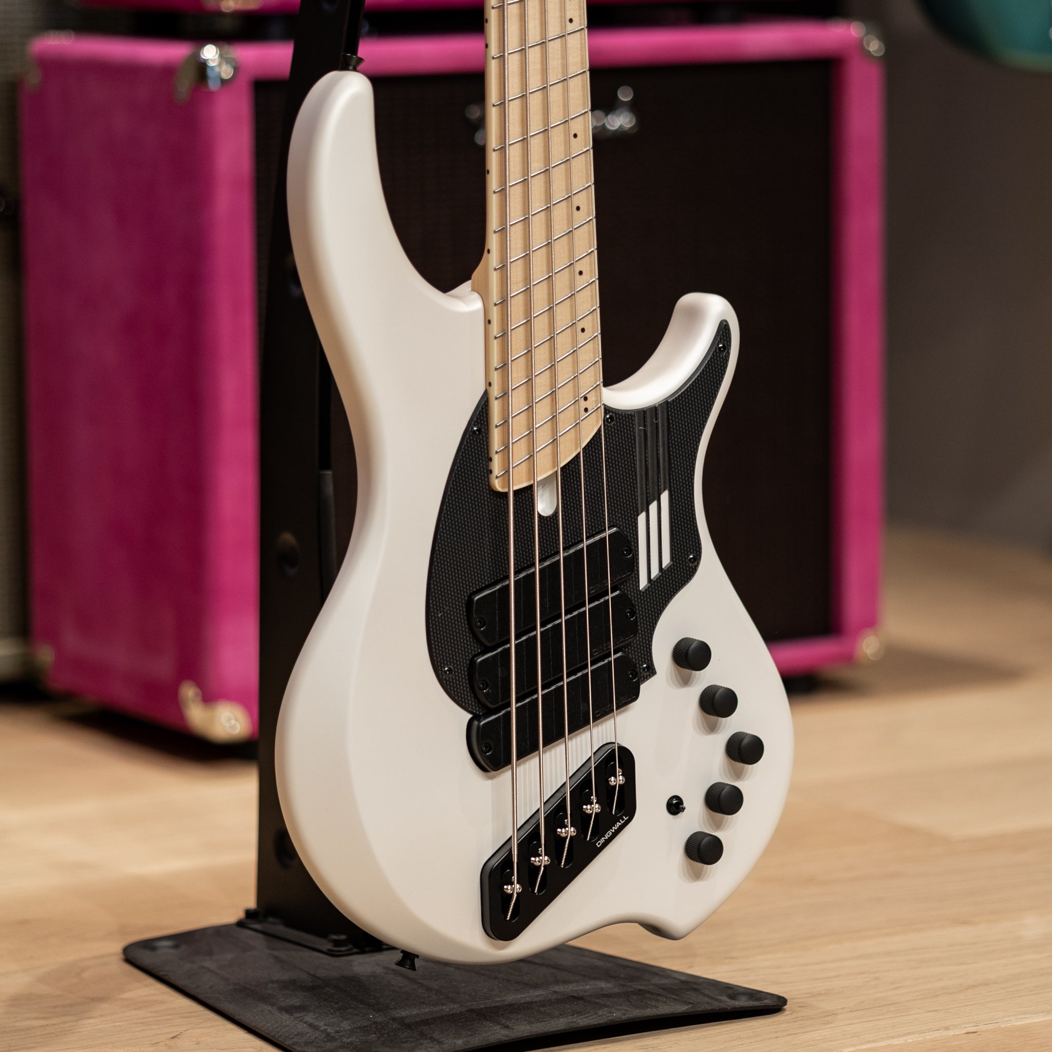 Dingwall NG3 Nolly Getgood 5-String - Ducati White – Round Hill
