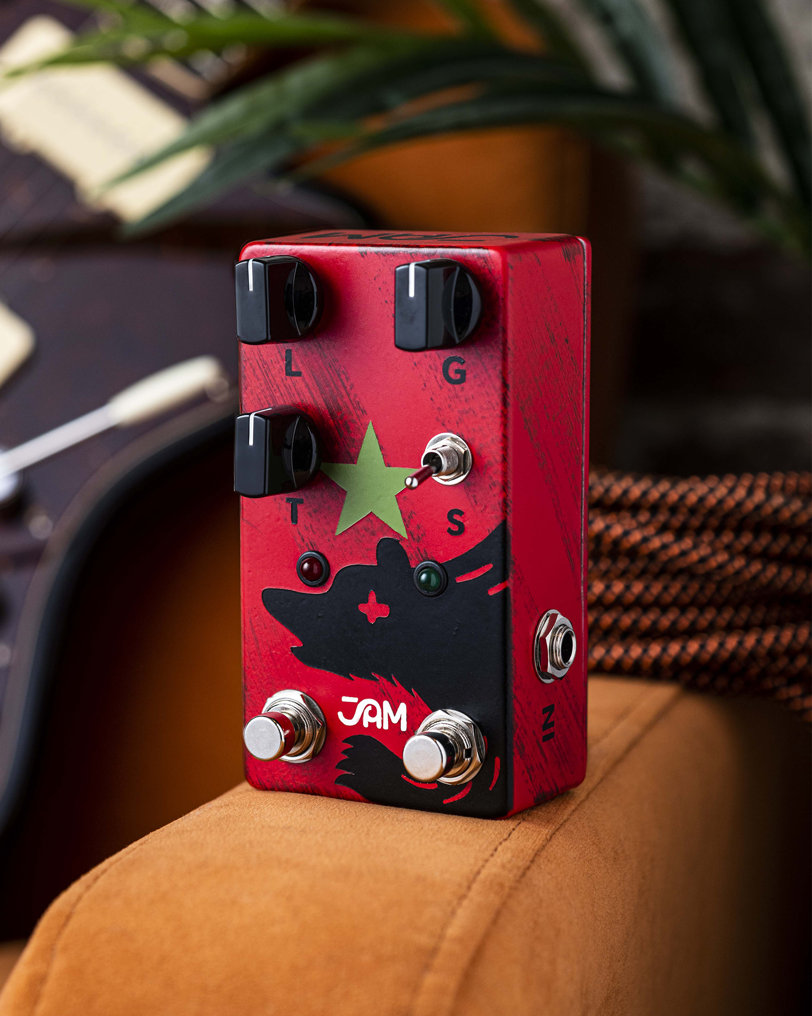 Red Muck Bass, Bass Pedals, Bass Guitar Effects & Tuner Pedal